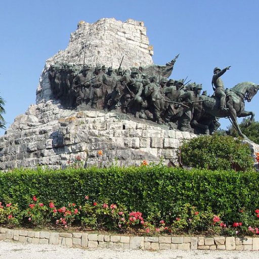 Monumento in ricordo della Battaglia di Castelfidardo - Opera di Vito Pardo